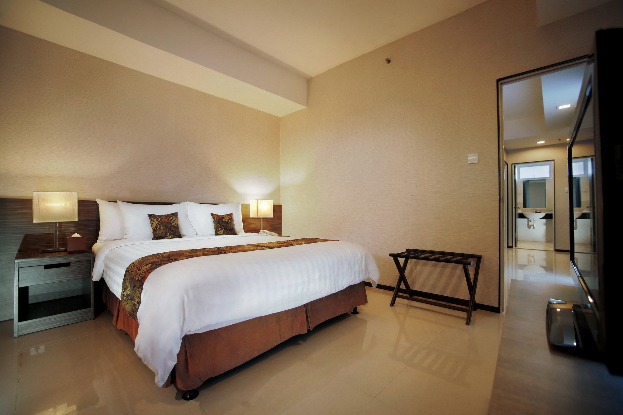 Golden Tulip Balikpapan Hotel & Suites Экстерьер фото