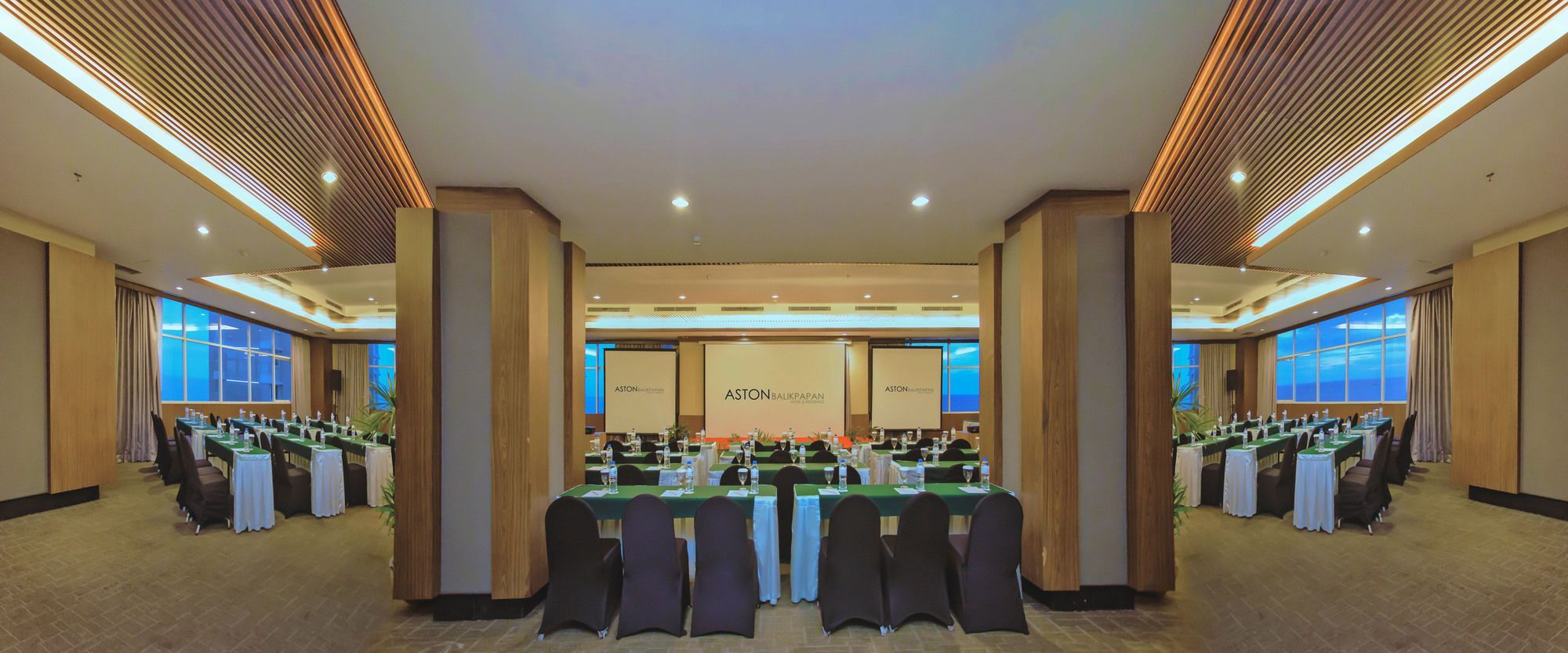 Golden Tulip Balikpapan Hotel & Suites Экстерьер фото